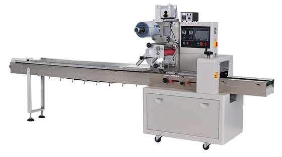 Filme horizontal giratório automático da máquina de embalagem do fluxo que puxa para baixo